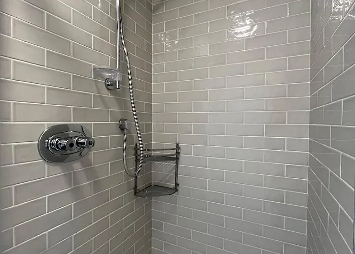 別荘 Private Off Street Parking, Near Eyre Sq, Sleeps 7 ゴールウェイ